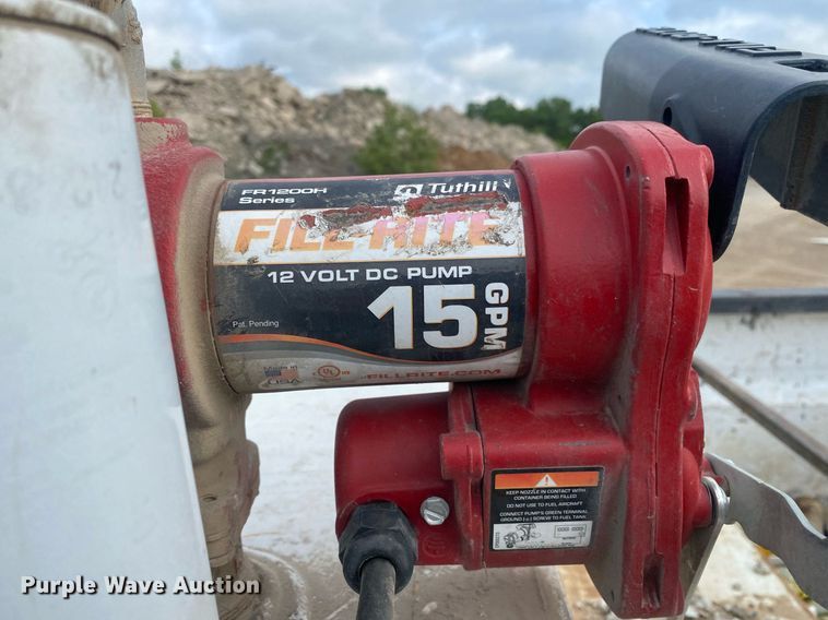 image for item DL7226 2015 Chevrolet Silverado 2500HD  Crew Cab pickup truck