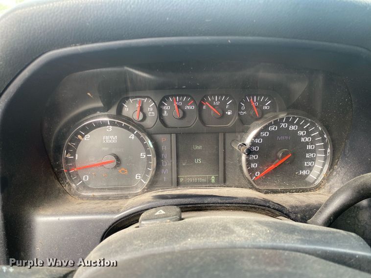 image for item DL7226 2015 Chevrolet Silverado 2500HD  Crew Cab pickup truck