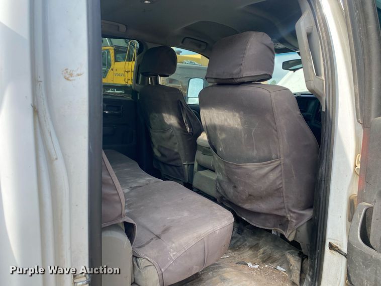 image for item DL7226 2015 Chevrolet Silverado 2500HD  Crew Cab pickup truck