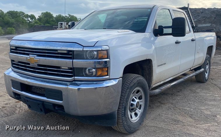 image for item DL7227 2015 Chevrolet Silverado 2500HD  Crew Cab pickup truck