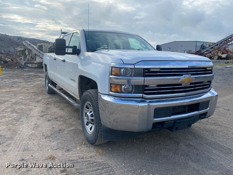 image for item DL7227 2015 Chevrolet Silverado 2500HD  Crew Cab pickup truck