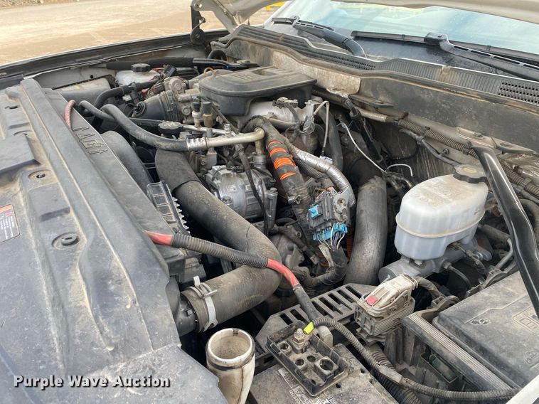 image for item DL7227 2015 Chevrolet Silverado 2500HD  Crew Cab pickup truck