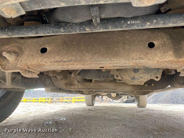 image for item DL7227 2015 Chevrolet Silverado 2500HD  Crew Cab pickup truck