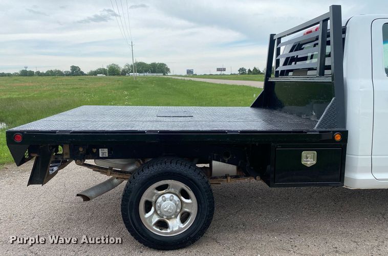 image for item DL7229 2012 Dodge Ram 2500  flatbed pickup truck