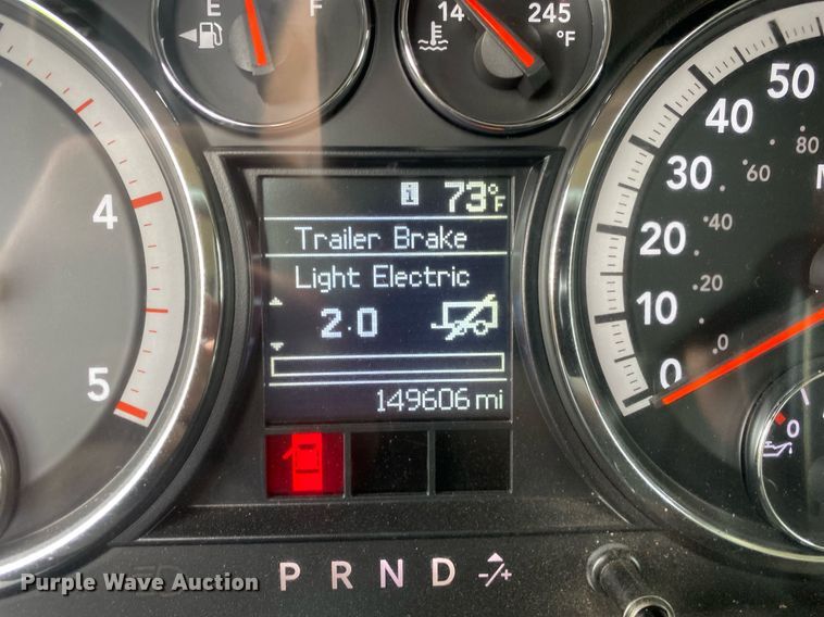 image for item DL7229 2012 Dodge Ram 2500  flatbed pickup truck