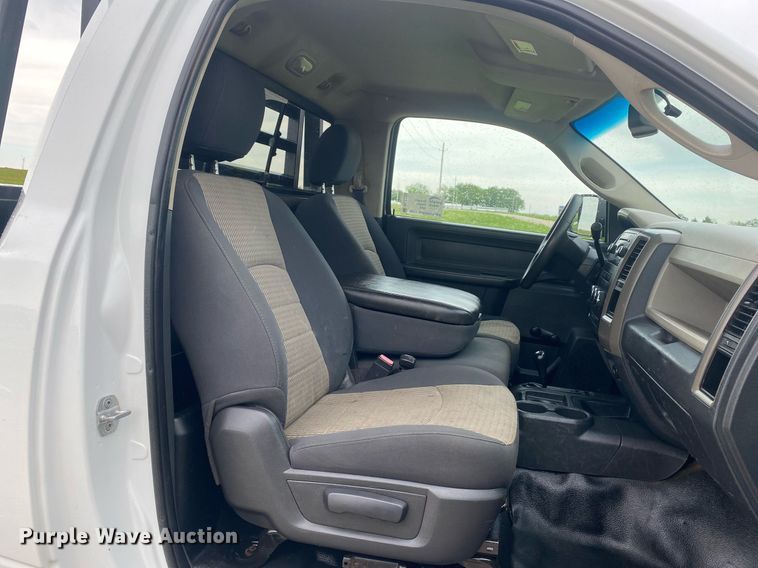 image for item DL7229 2012 Dodge Ram 2500  flatbed pickup truck