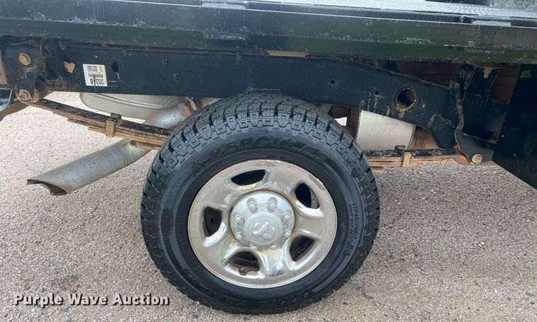 image for item DL7229 2012 Dodge Ram 2500  flatbed pickup truck