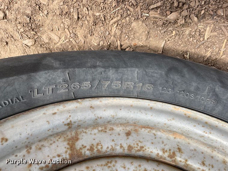 image for item DN4643 2004 Vermeer BC1400XL  wood chipper