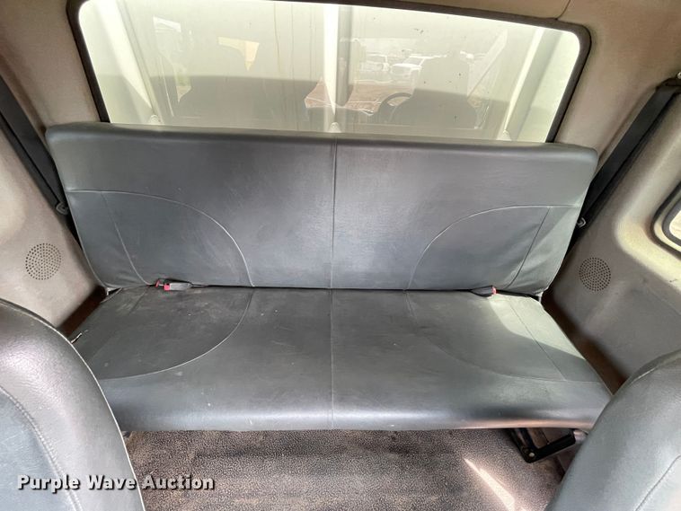 image for item DN4644 2008 International 4300  chipper truck