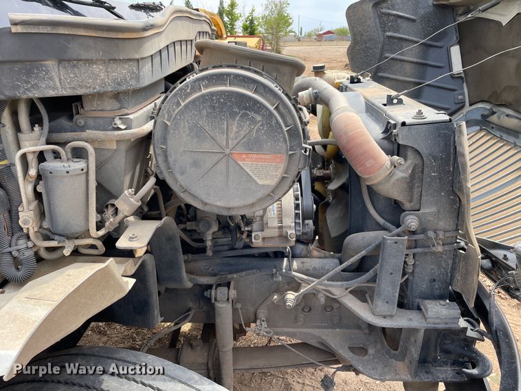 image for item DN4644 2008 International 4300  chipper truck