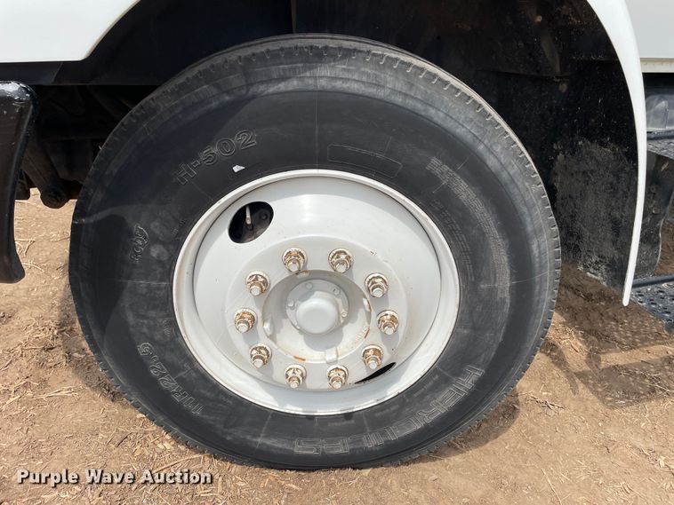 image for item DN4644 2008 International 4300  chipper truck