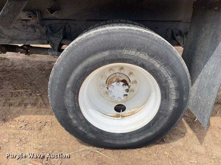 image for item DN4644 2008 International 4300  chipper truck