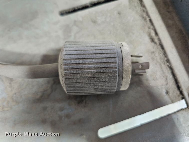 image for item DO4361 Lockformer  pittsburgh seam locker