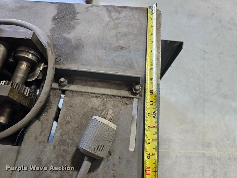 image for item DO4361 Lockformer  pittsburgh seam locker