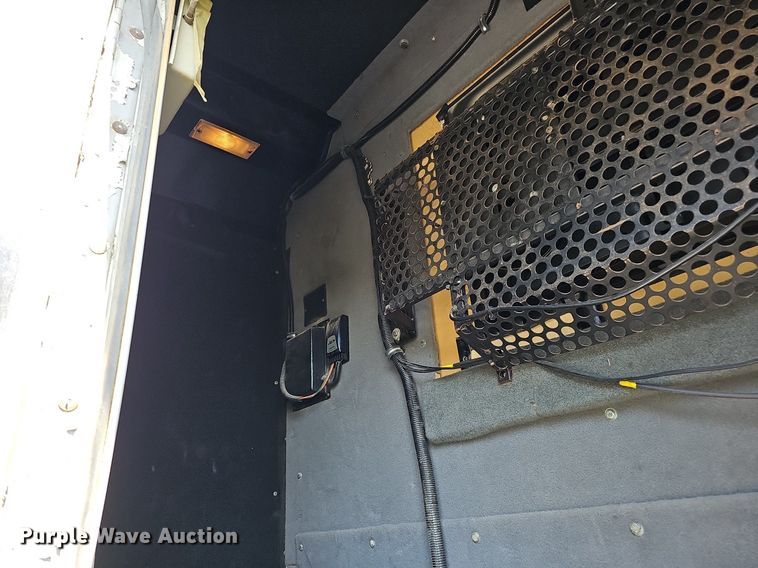 image for item DO4390 2006 GMC C5500  party bus