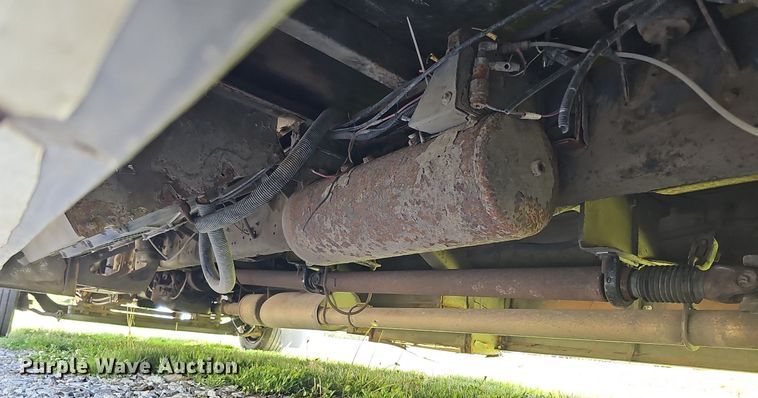 image for item DO4390 2006 GMC C5500  party bus