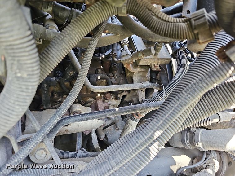 image for item DO4390 2006 GMC C5500  party bus