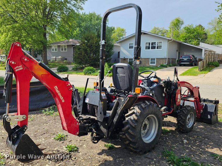 image for item DO4397 2016 Mahindra eMax 25S  MFWD tractor