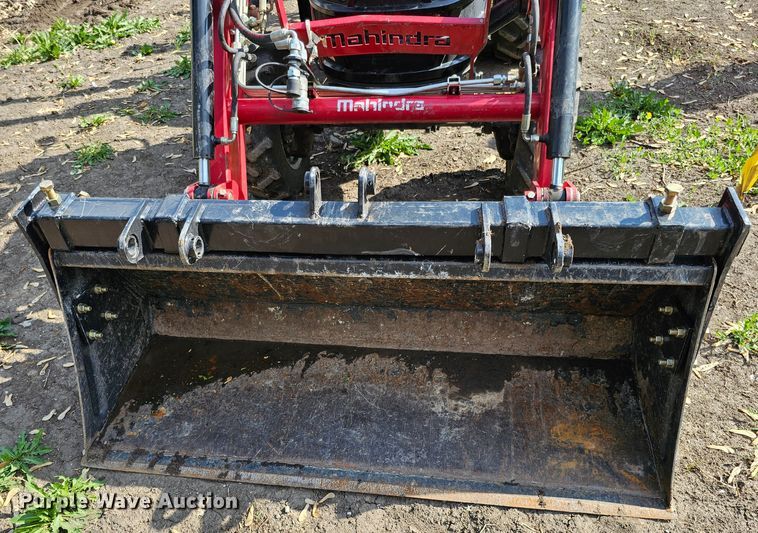 image for item DO4397 2016 Mahindra eMax 25S  MFWD tractor