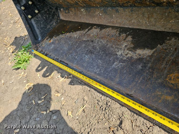 image for item DO4397 2016 Mahindra eMax 25S  MFWD tractor