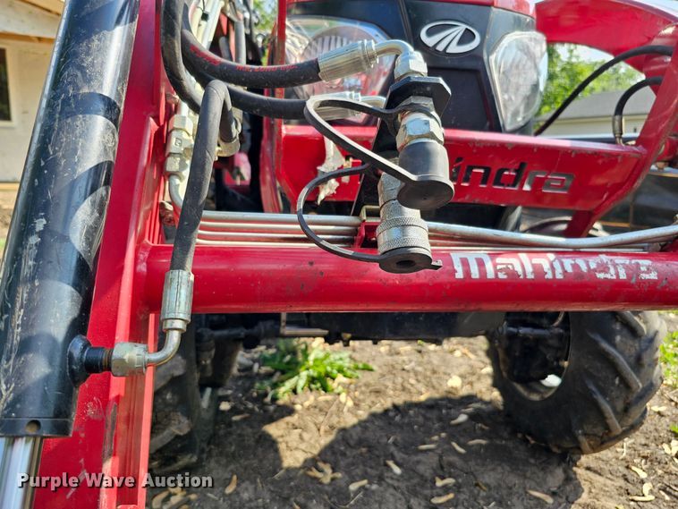 image for item DO4397 2016 Mahindra eMax 25S  MFWD tractor