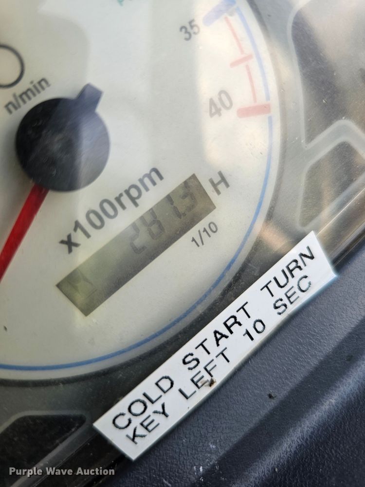 image for item DO4397 2016 Mahindra eMax 25S  MFWD tractor