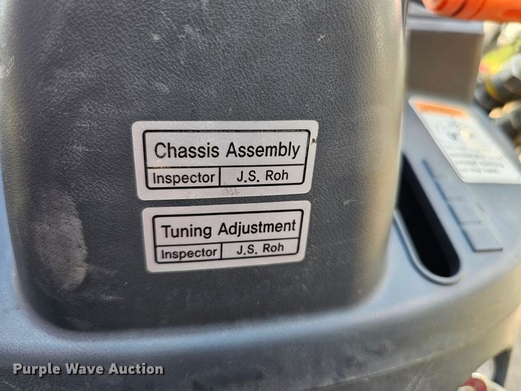 image for item DO4397 2016 Mahindra eMax 25S  MFWD tractor