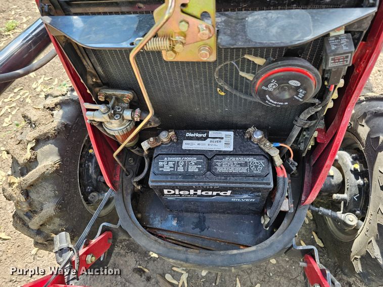 image for item DO4397 2016 Mahindra eMax 25S  MFWD tractor