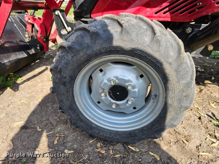 image for item DO4397 2016 Mahindra eMax 25S  MFWD tractor