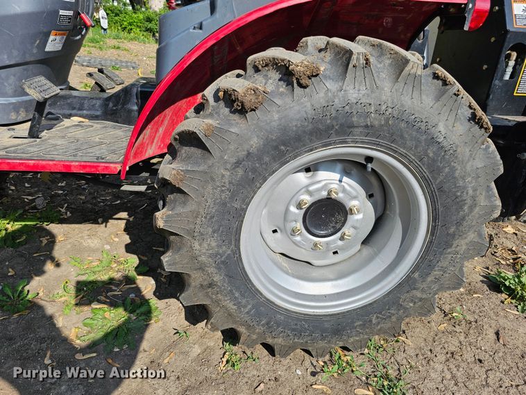 image for item DO4397 2016 Mahindra eMax 25S  MFWD tractor