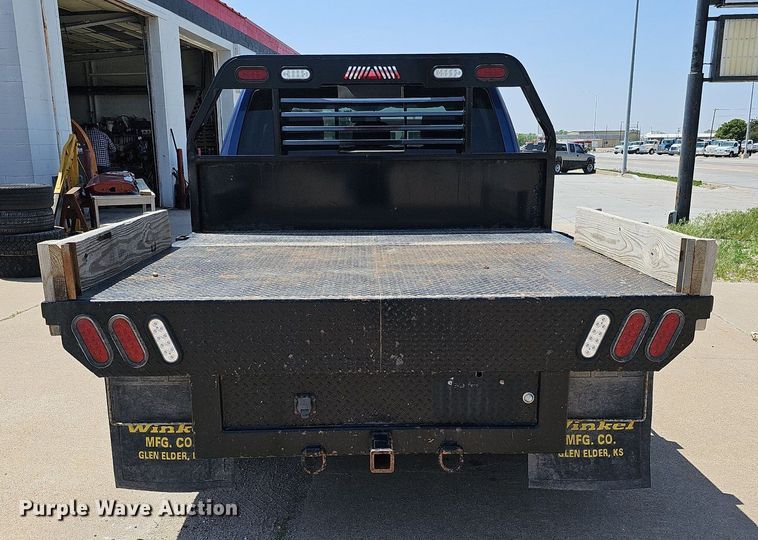 image for item DO4413 2009 Dodge Ram 1500  Crew Cab flatbed pickup truck