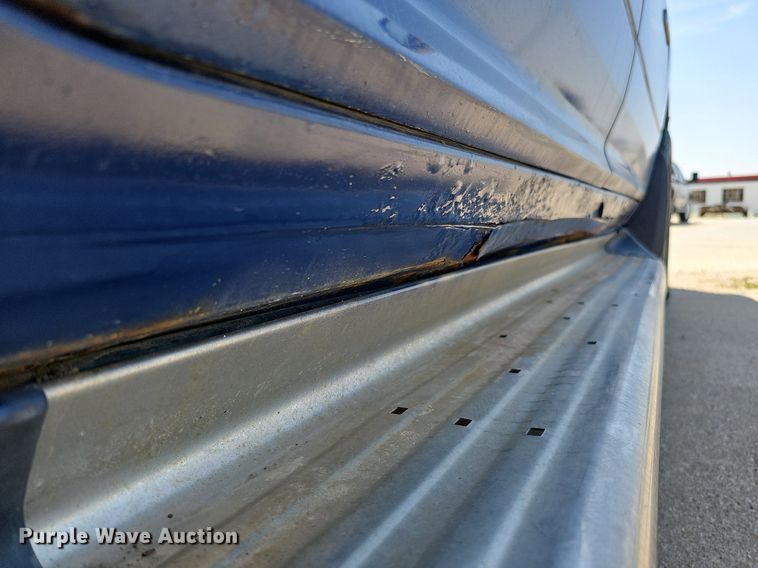 image for item DO4413 2009 Dodge Ram 1500  Crew Cab flatbed pickup truck