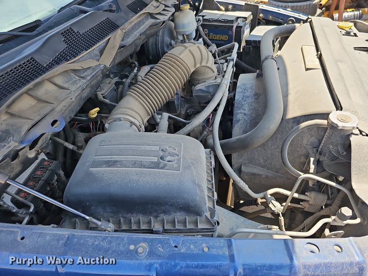 image for item DO4413 2009 Dodge Ram 1500  Crew Cab flatbed pickup truck