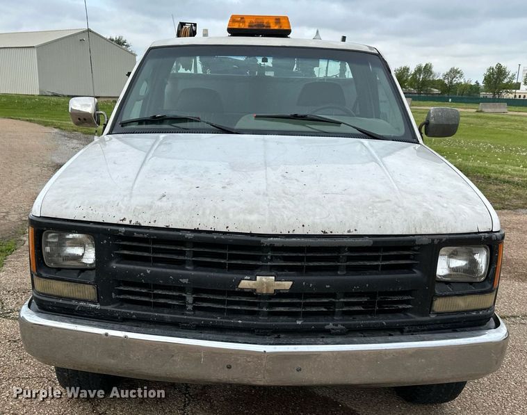 image for item DO4927 1995 Chevrolet Cheyenne 3500  utility bed pickup truck