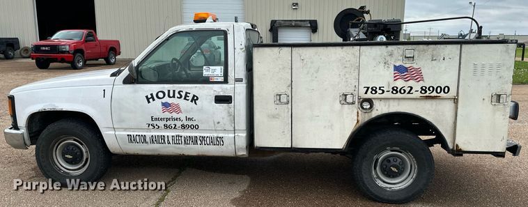 image for item DO4927 1995 Chevrolet Cheyenne 3500  utility bed pickup truck