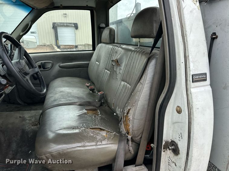 image for item DO4927 1995 Chevrolet Cheyenne 3500  utility bed pickup truck