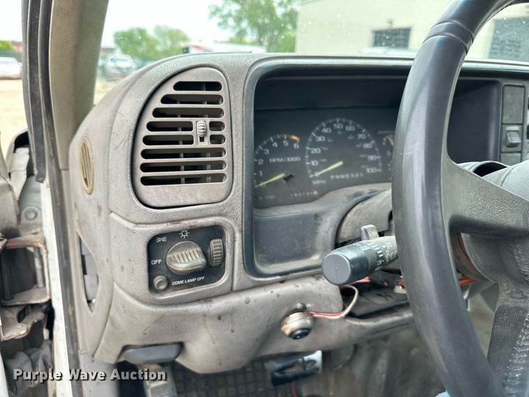 image for item DO4927 1995 Chevrolet Cheyenne 3500  utility bed pickup truck