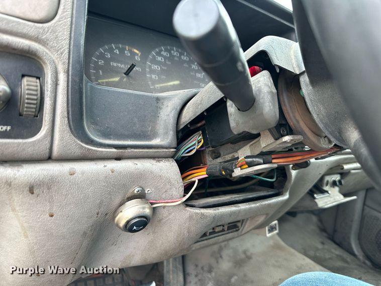 image for item DO4927 1995 Chevrolet Cheyenne 3500  utility bed pickup truck