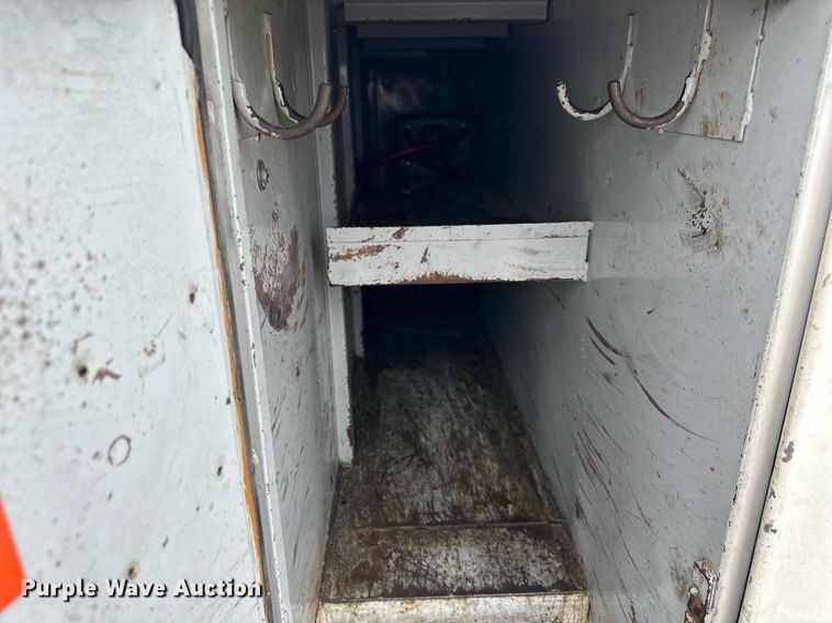 image for item DO4927 1995 Chevrolet Cheyenne 3500  utility bed pickup truck