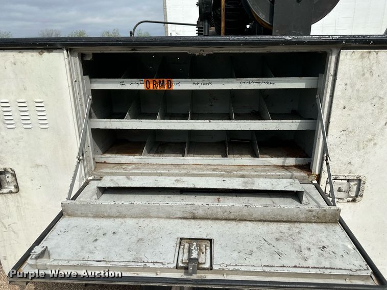 image for item DO4927 1995 Chevrolet Cheyenne 3500  utility bed pickup truck