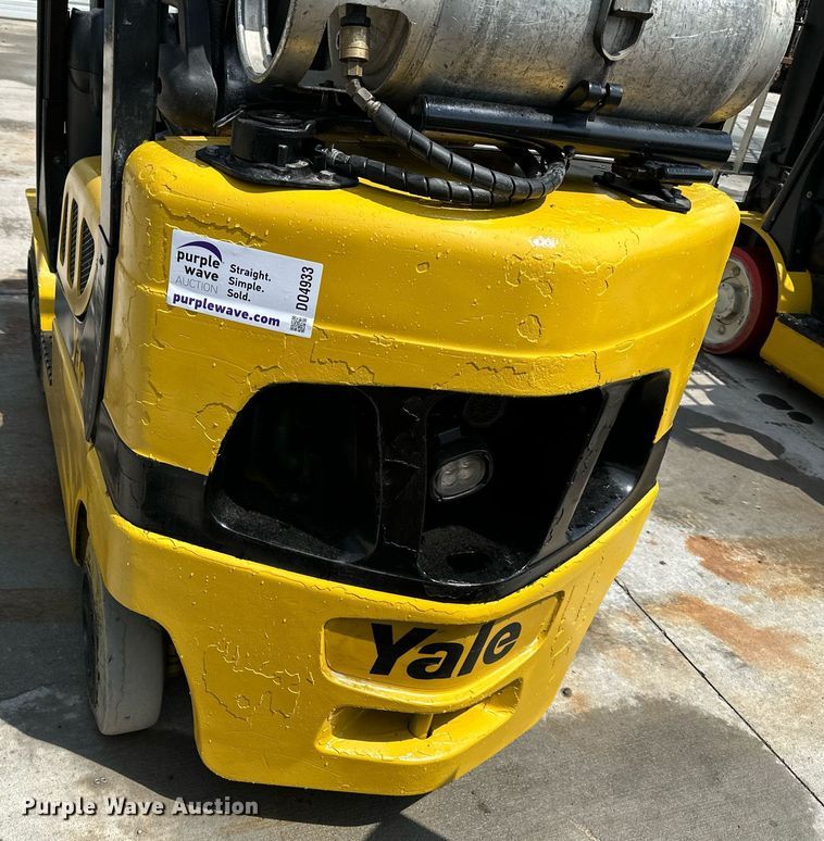 image for item DO4933 Yale GLC050VXNDAE085  forklift