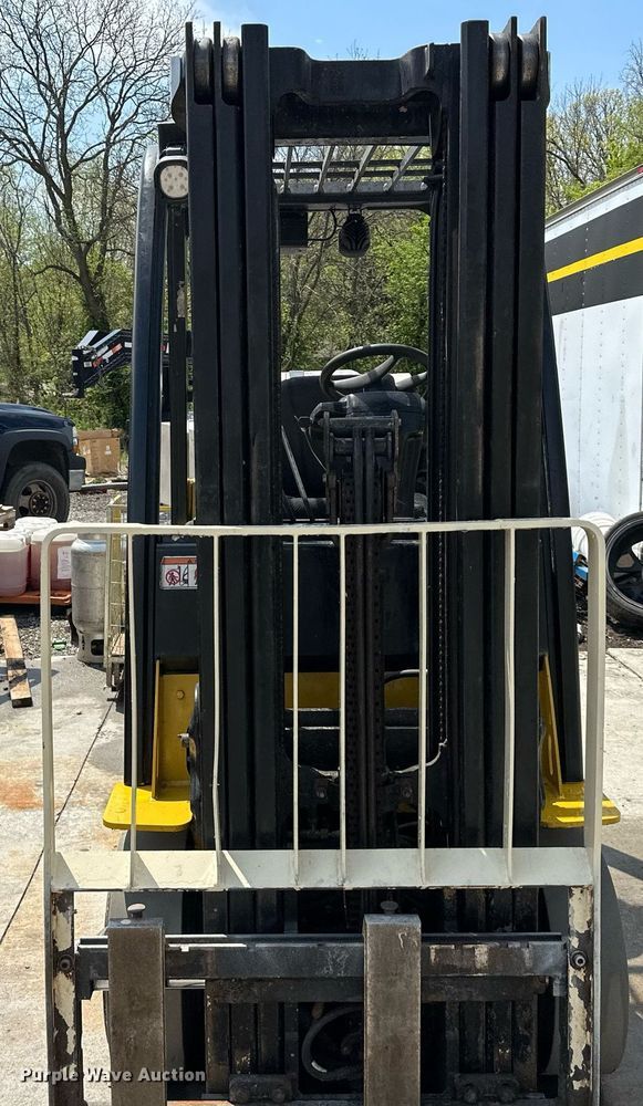image for item DO4933 Yale GLC050VXNDAE085  forklift