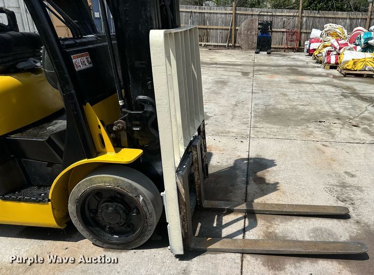 image for item DO4933 Yale GLC050VXNDAE085  forklift