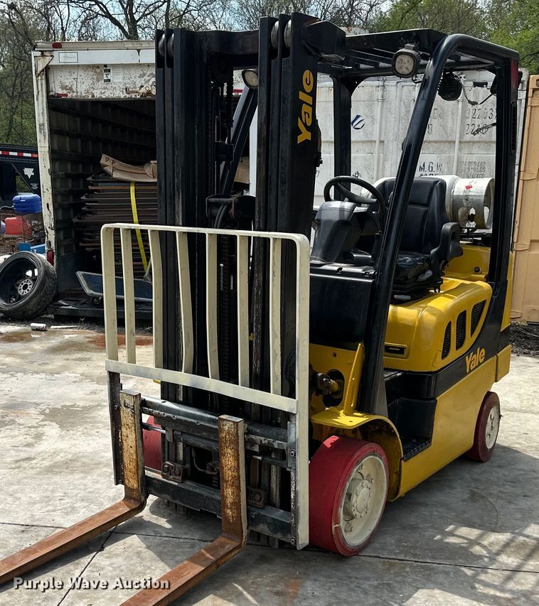 image for item DO4934 Yale GLC050VXNVSE083  forklift