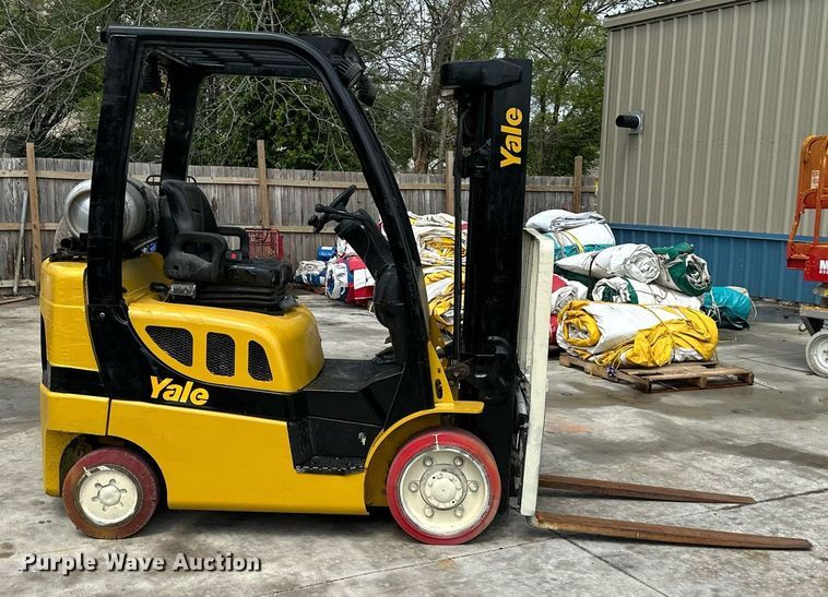 image for item DO4934 Yale GLC050VXNVSE083  forklift
