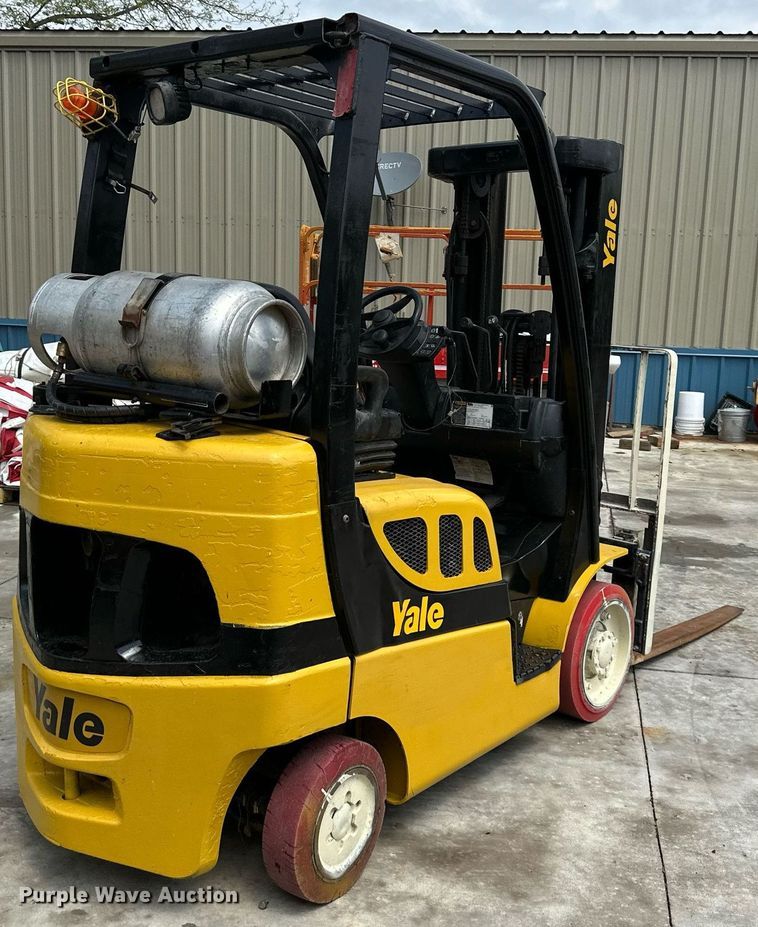 image for item DO4934 Yale GLC050VXNVSE083  forklift