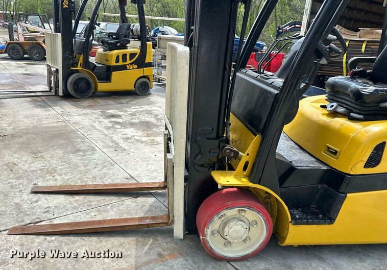 image for item DO4934 Yale GLC050VXNVSE083  forklift