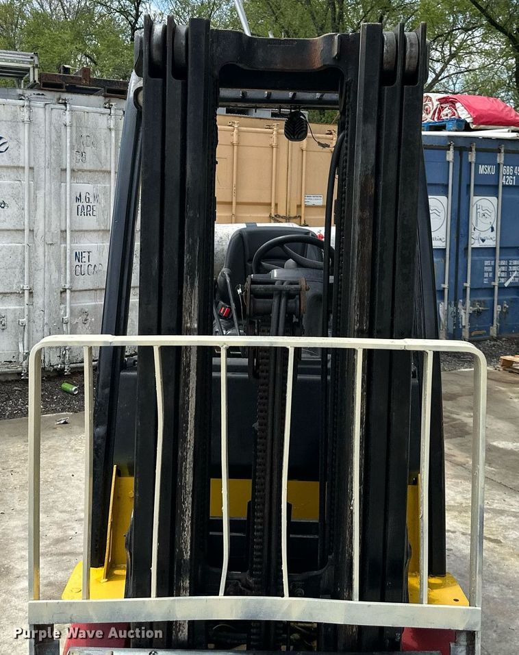 image for item DO4934 Yale GLC050VXNVSE083  forklift