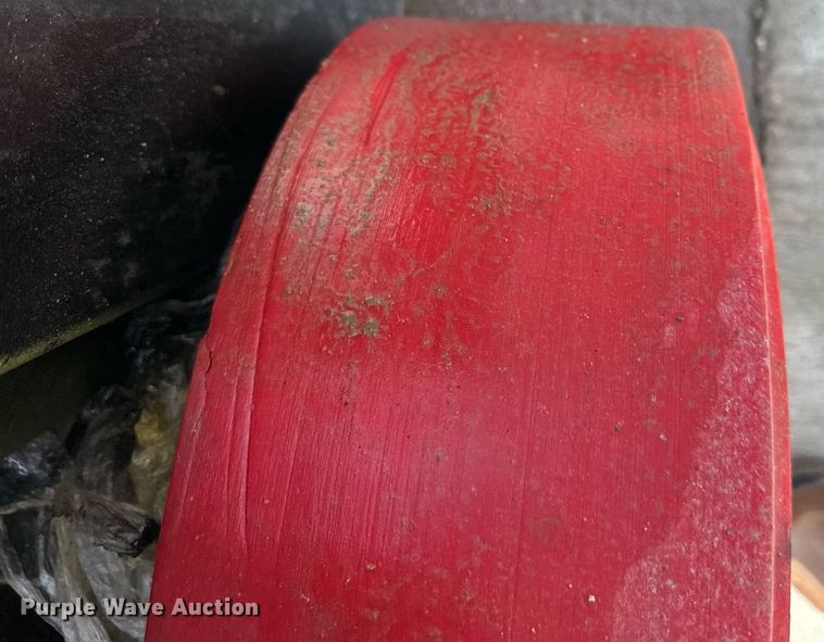 image for item DO4934 Yale GLC050VXNVSE083  forklift