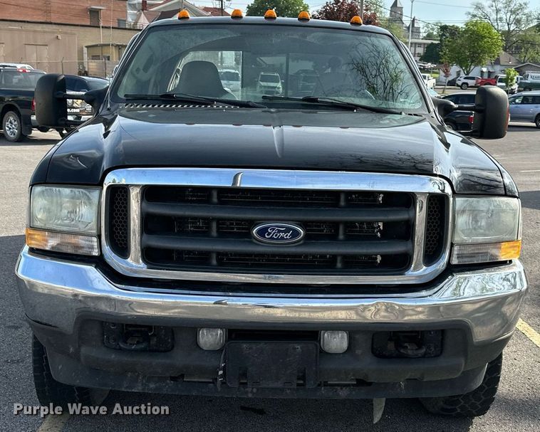 image for item DO4956 2004 Ford F250 Super Duty  Crew Cab pickup truck